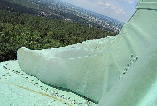 Aussicht neben dem Fuße des Hermanns